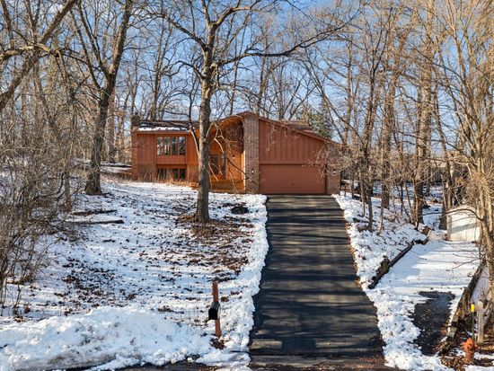 5210 Shady Ln, Shorewood, MN 55331