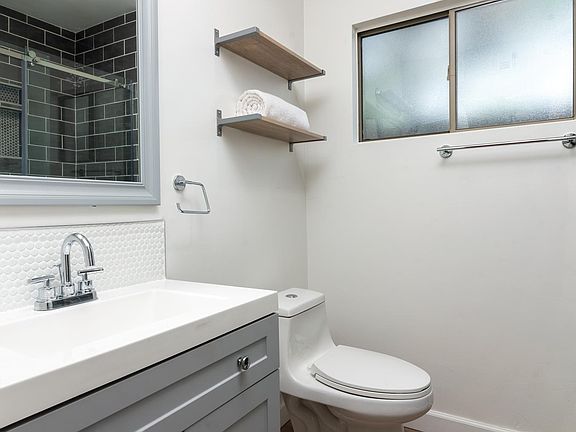 5th image of 6211 N 12th St #C