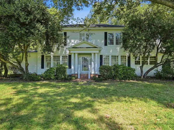 409 E Main St, Sherrill, AR 72152
