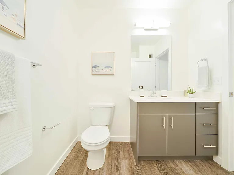 Encore Belltown Apartments — Photo 7