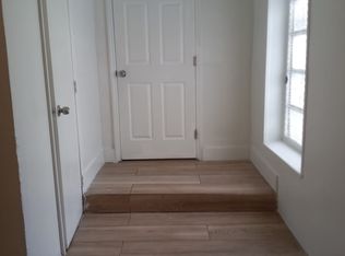 2484 SW 10th St #3, Miami, FL 33135