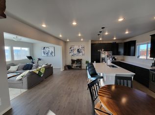 1716 Valley Oak Ct, Castle Rock, CO 80104