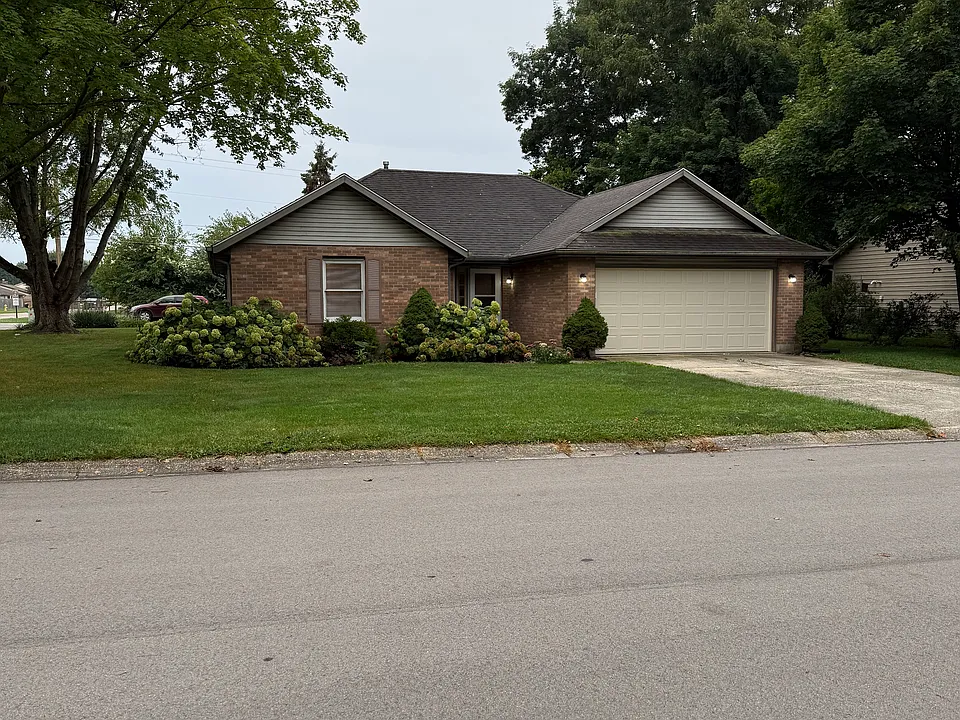 270 Green Oak Dr