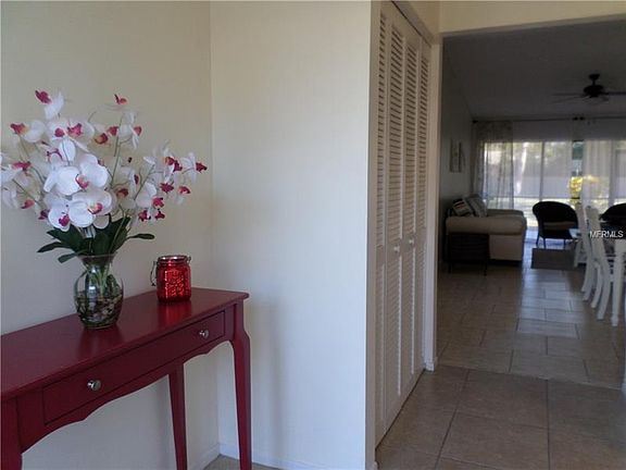 2nd image of 5625 Summerside Ln #43A