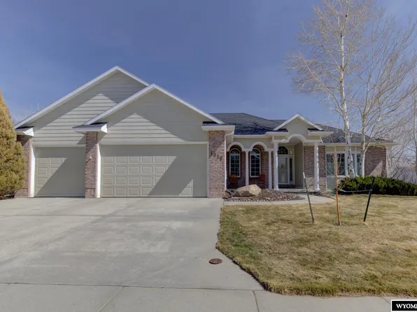 1919 Miracle Dr, Casper, WY 82609