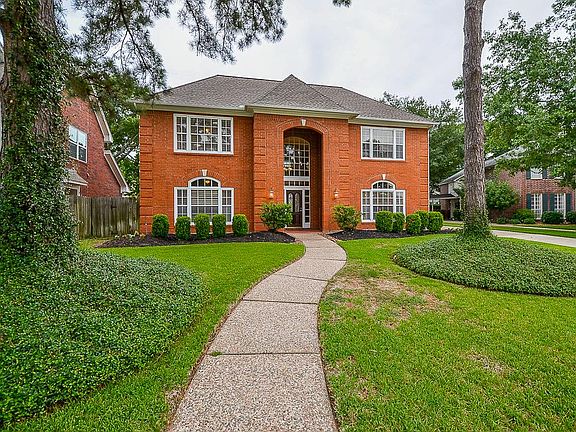 2nd image of 18210 Spruce Creek Dr