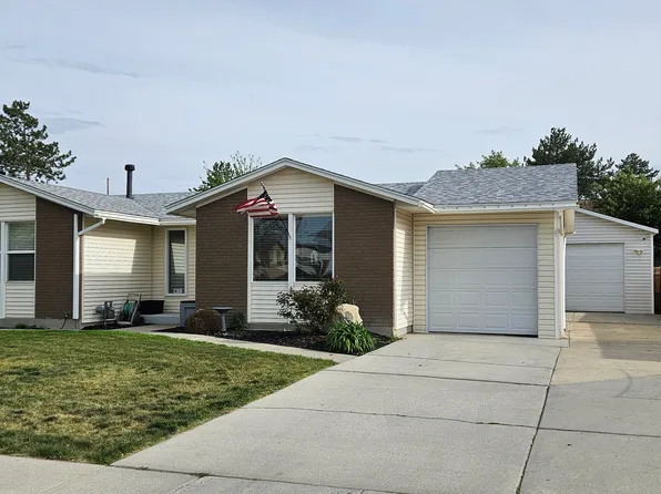 2755 W Hazelhurst Dr, Salt Lake City, UT 84129