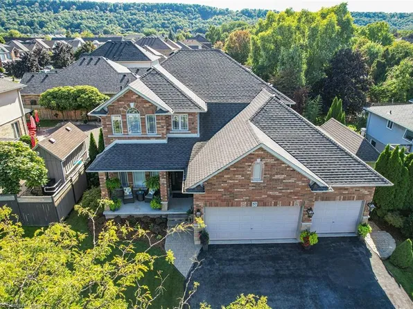 57 Gage St, Grimsby, ON L3M 3Y7