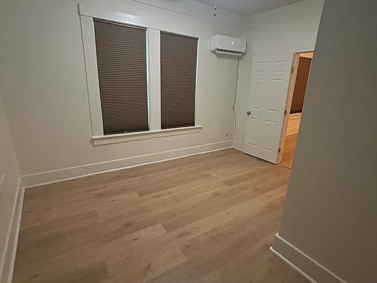2508 Everett St #1 — Photo 7