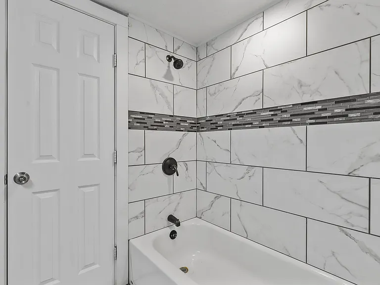 207 W Heard St — Photo 4