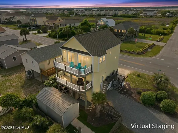 1426 N New River Drive, Surf City, NC