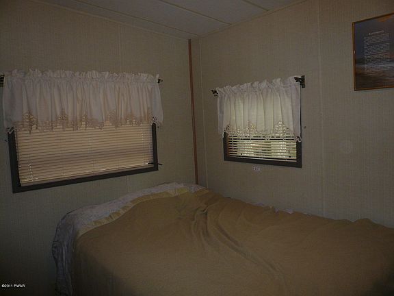 5th image of 4727 Crow Ln