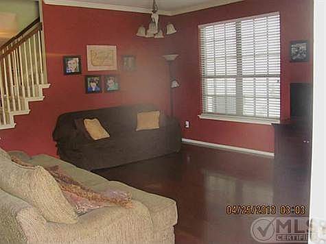 3rd image of 7329 Starwood Dr