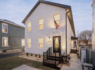 325-327 N Loomis St, Naperville, IL 60540
