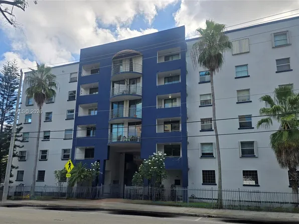546 SW 1st St APT 607, Miami, FL 33130