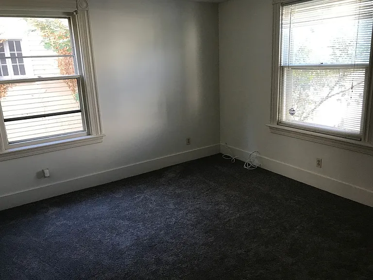 30 Vick Park #B — Photo 18