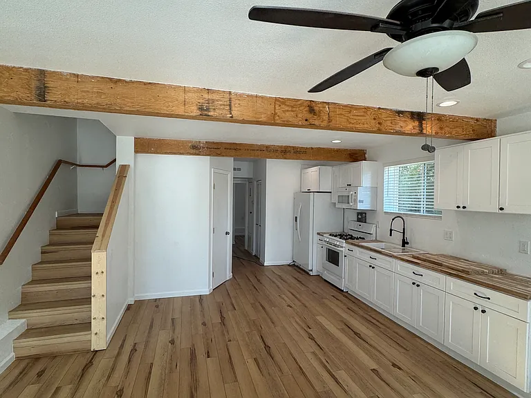 3043 Helix St #3043 — Photo 4