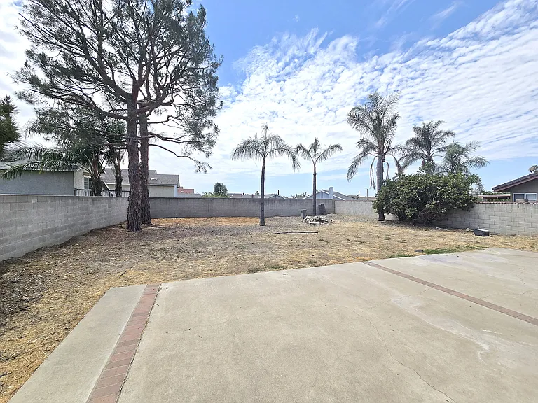 16183 Harvey Dr — Photo 28