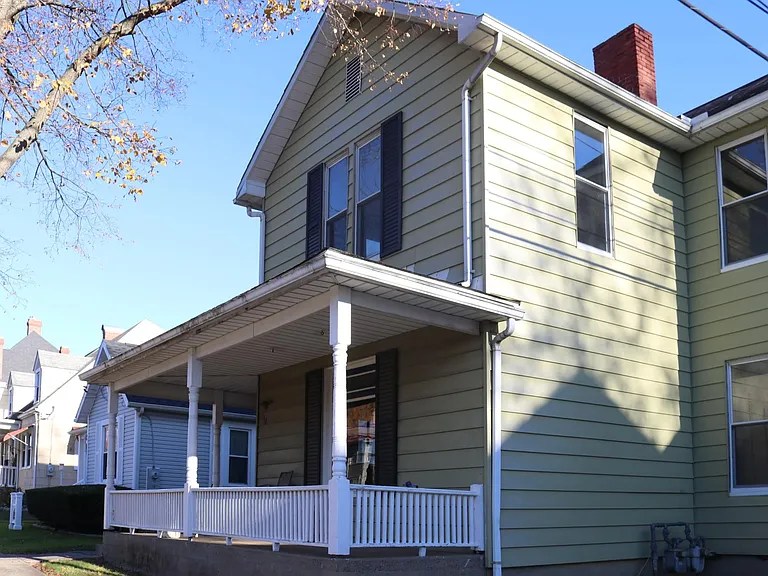 210 Montgomery St #210 — Photo 2