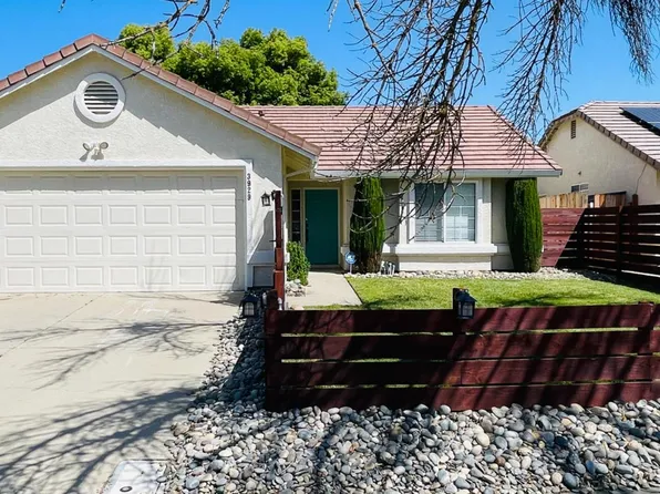 3929 El Portal Pl, Modesto, CA 95357