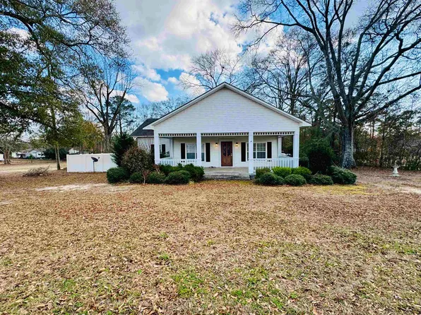 706 E Stewart Ave, Opp, AL 36467