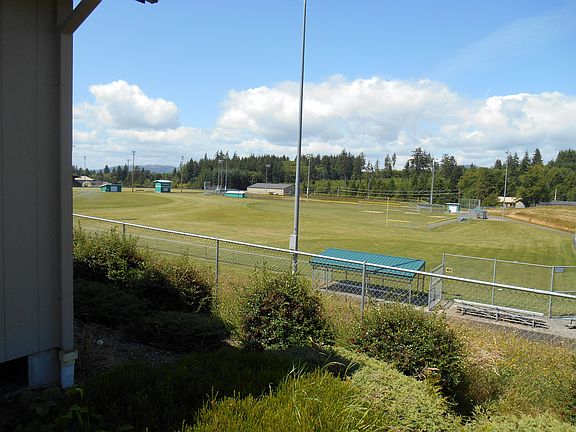 5th image of 106 Hill Dr
