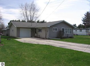 233 W Victoria St, Hale, MI 48739