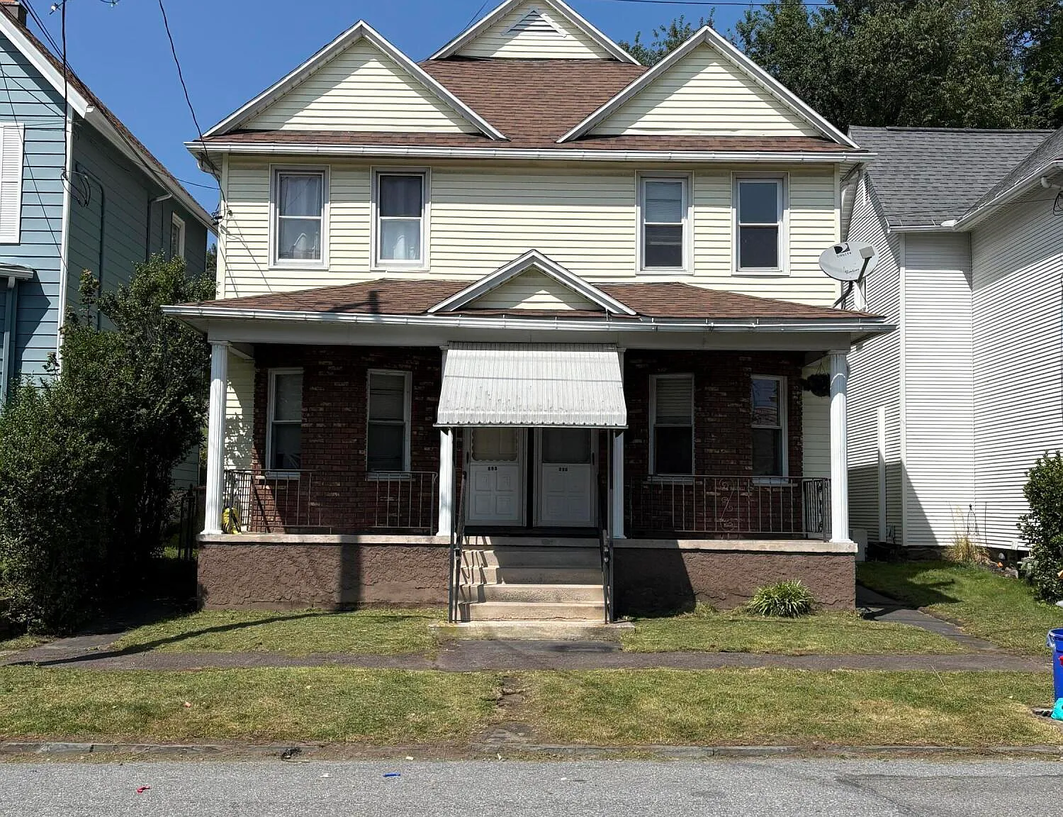2 bed, 1.0 bath, 960 sqft, $1,325 — Photo 1