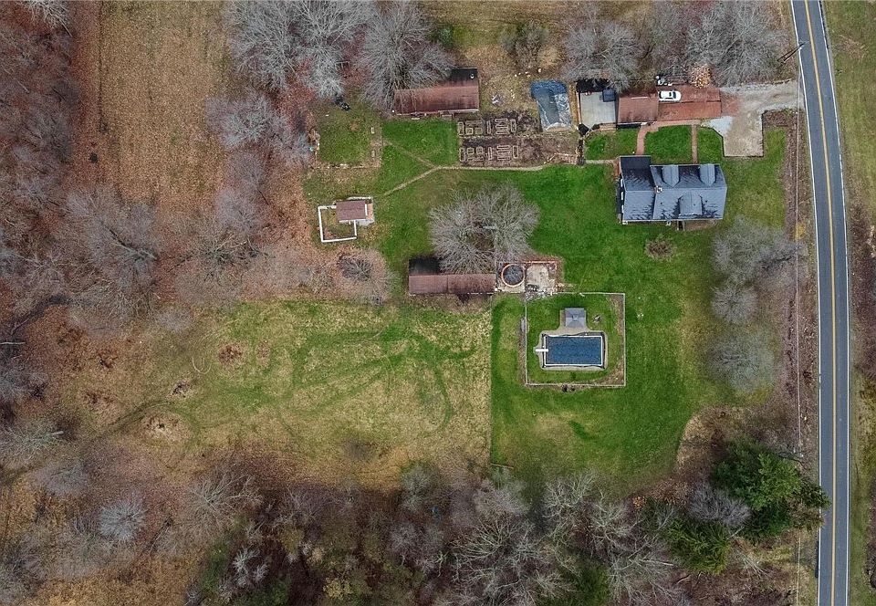 2801 Indian Run Ave SE, East Canton, OH 44730 Zillow