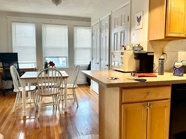(undisclosed Address), Somerville, MA 02143