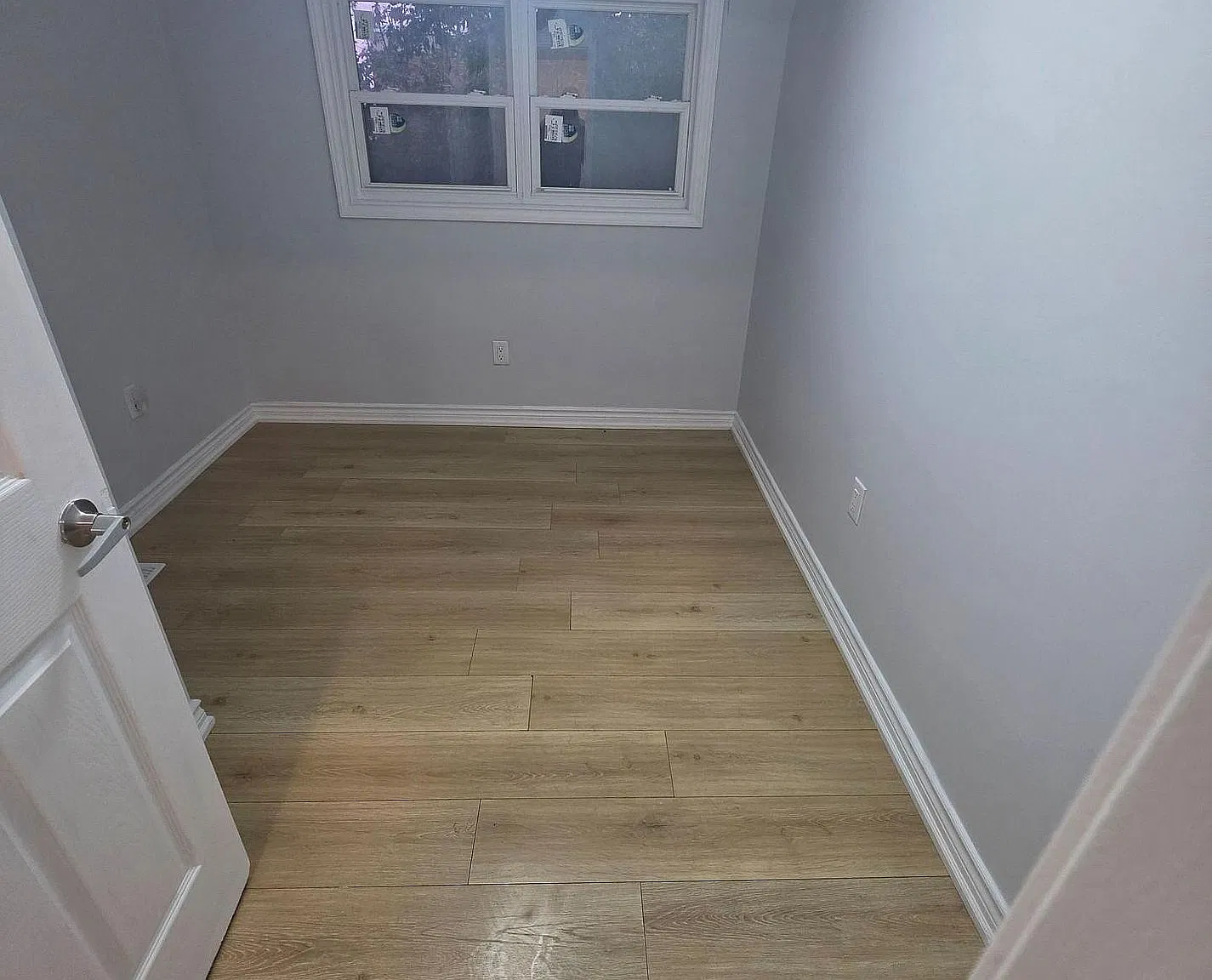 6 bed, $2,000 — Photo 2