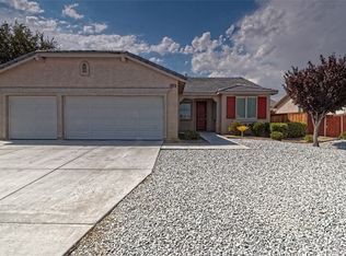 15554 Ferndale Rd, Victorville, CA 92394