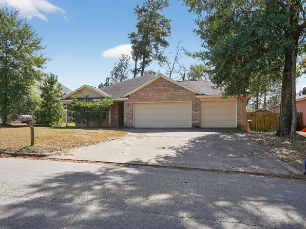 12040 Maverick Dr, Willis, TX 77378