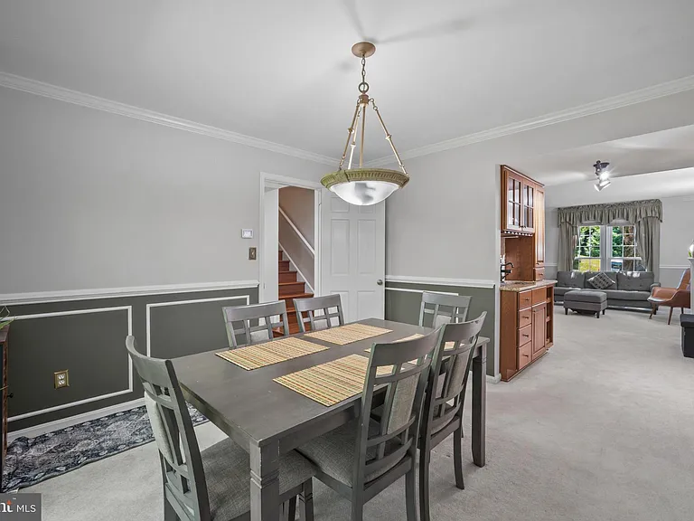 9405 Chatteroy Pl — Photo 7