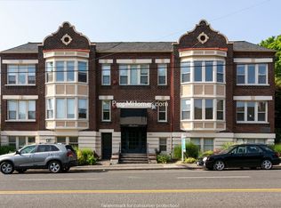 1529 SE Hawthorne Blvd APT 205, Portland, OR 97214