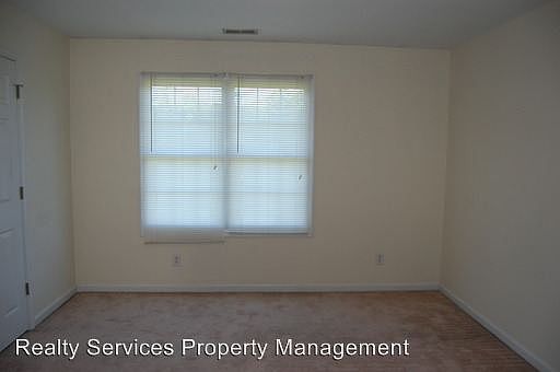5th image of 1810 Broadway St Unit 220