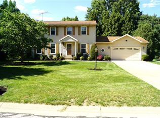 1953 Basswood Dr, Kent, OH 44240