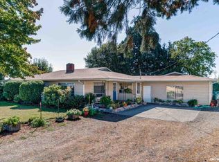 10070 Hoffman Rd, Monmouth, OR 97361