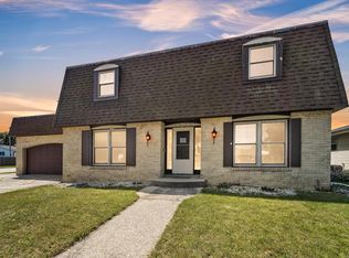 3603 Van Buren Rd, Kenosha, WI 53142