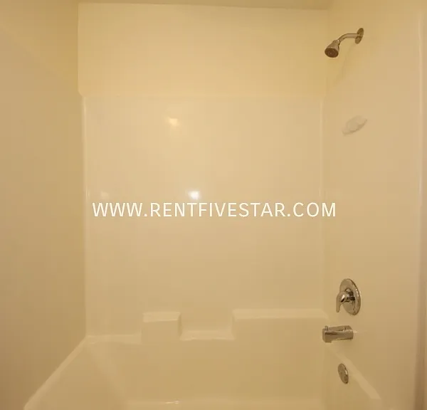 3954 Hawthorne Rd #8A — Photo 14
