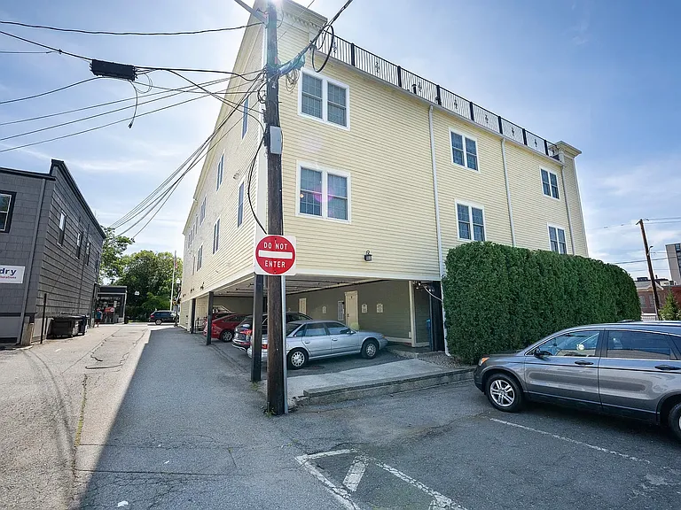 406 Main St #3 — Photo 27
