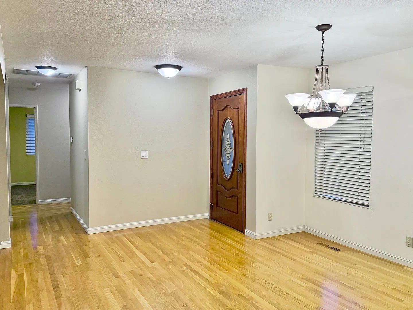Home in Pleasanton Available Now! — Photo 3