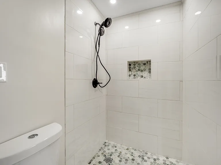 390 Needle Blvd — Photo 20