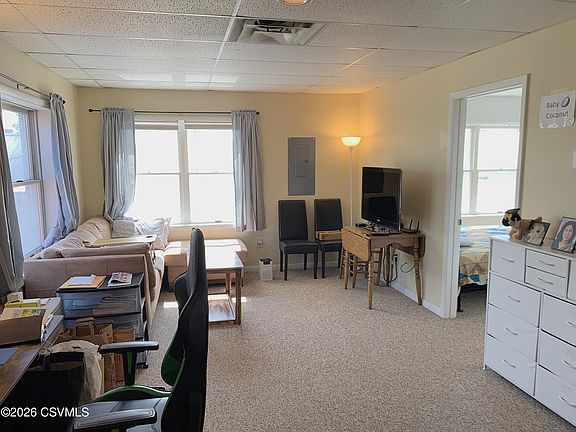 5th image of 421 Market St APT 4