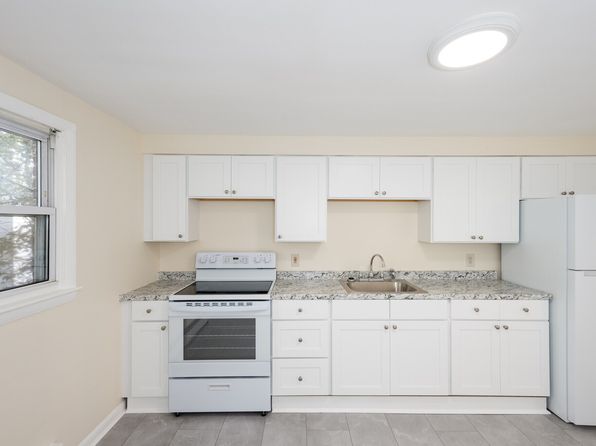 Quarry Stone Apartments, 2 Lincoln St #204, Milford, MA