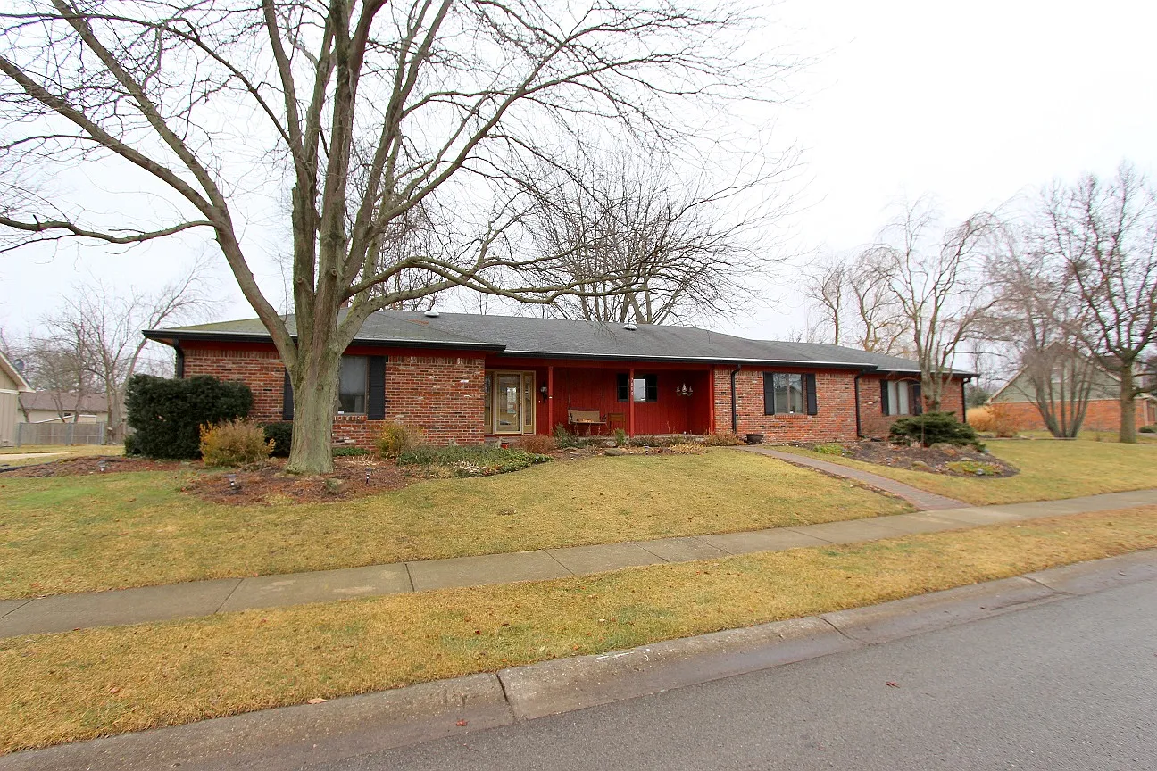 7805 Warbler Way photo 1