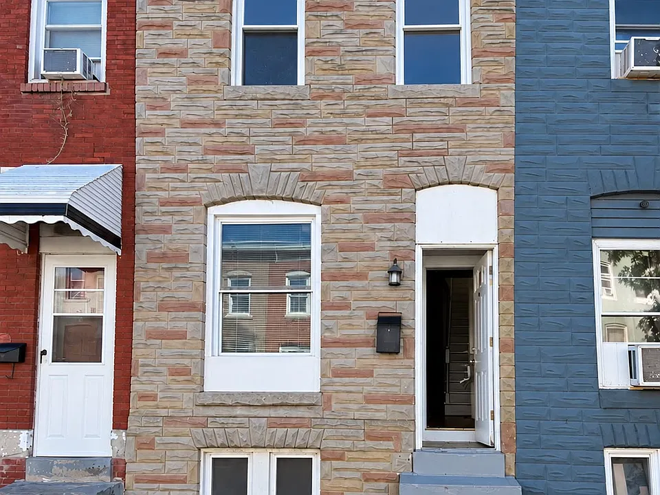 2620 Hampden Ave
