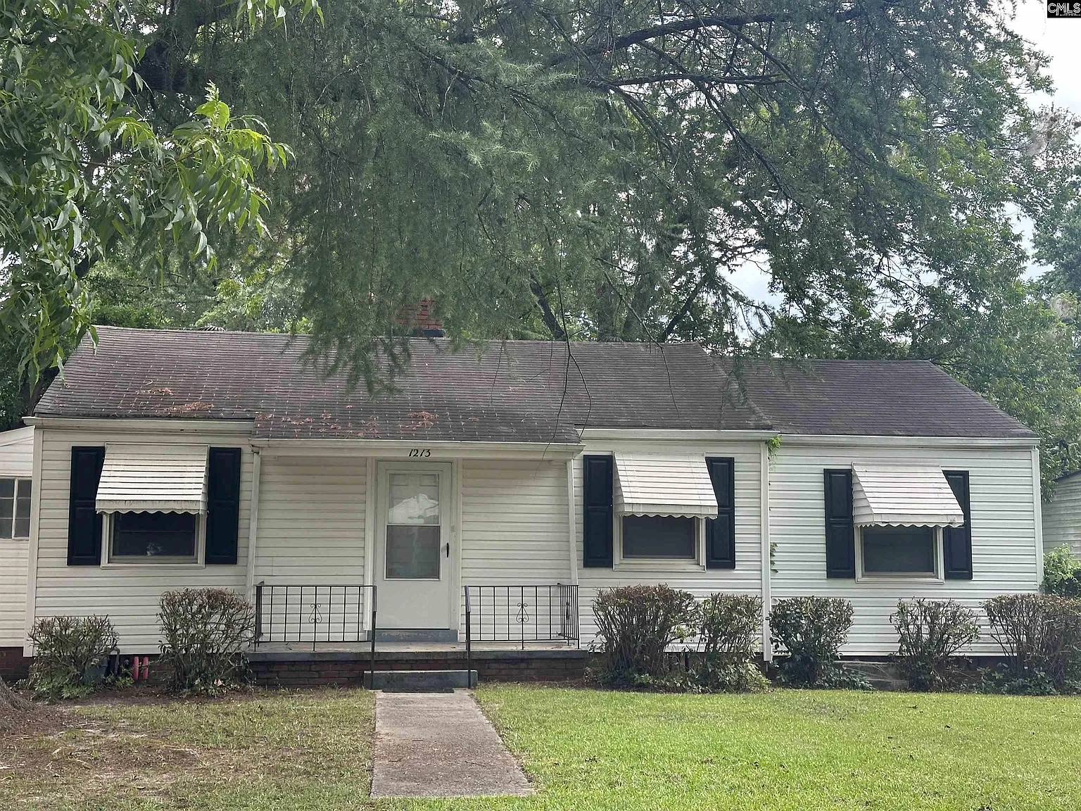 3 bed, 989 sqft, $1,275 — Photo 2