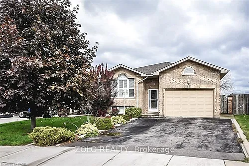 59 Colin Cres #BASEMENT Photo 1