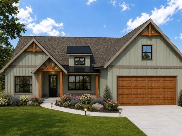 909 Roundtop Rd, Ellijay, GA 30540